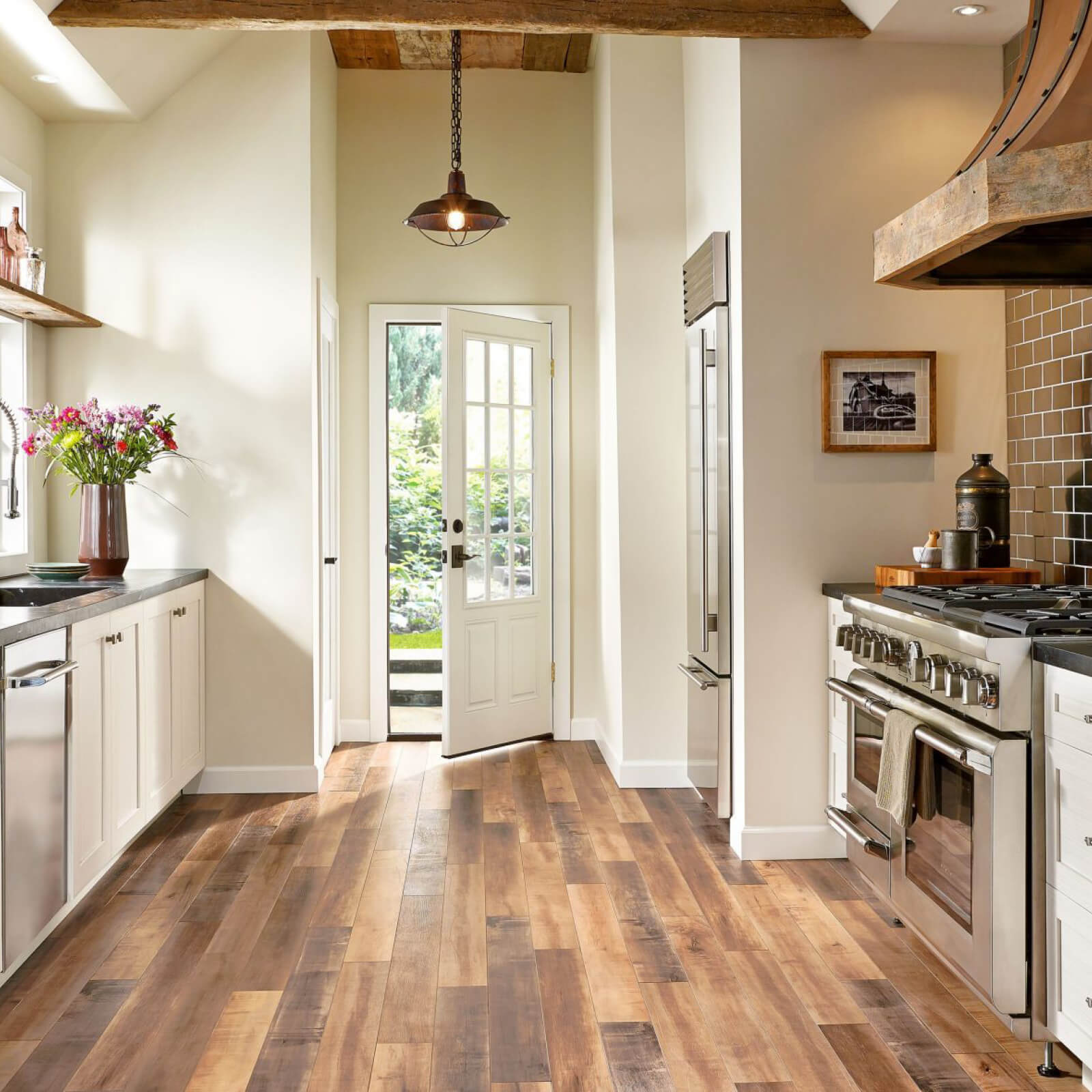 Should You Install Hardwood In Your Kitchen? in Prescott, AZ | Barrett