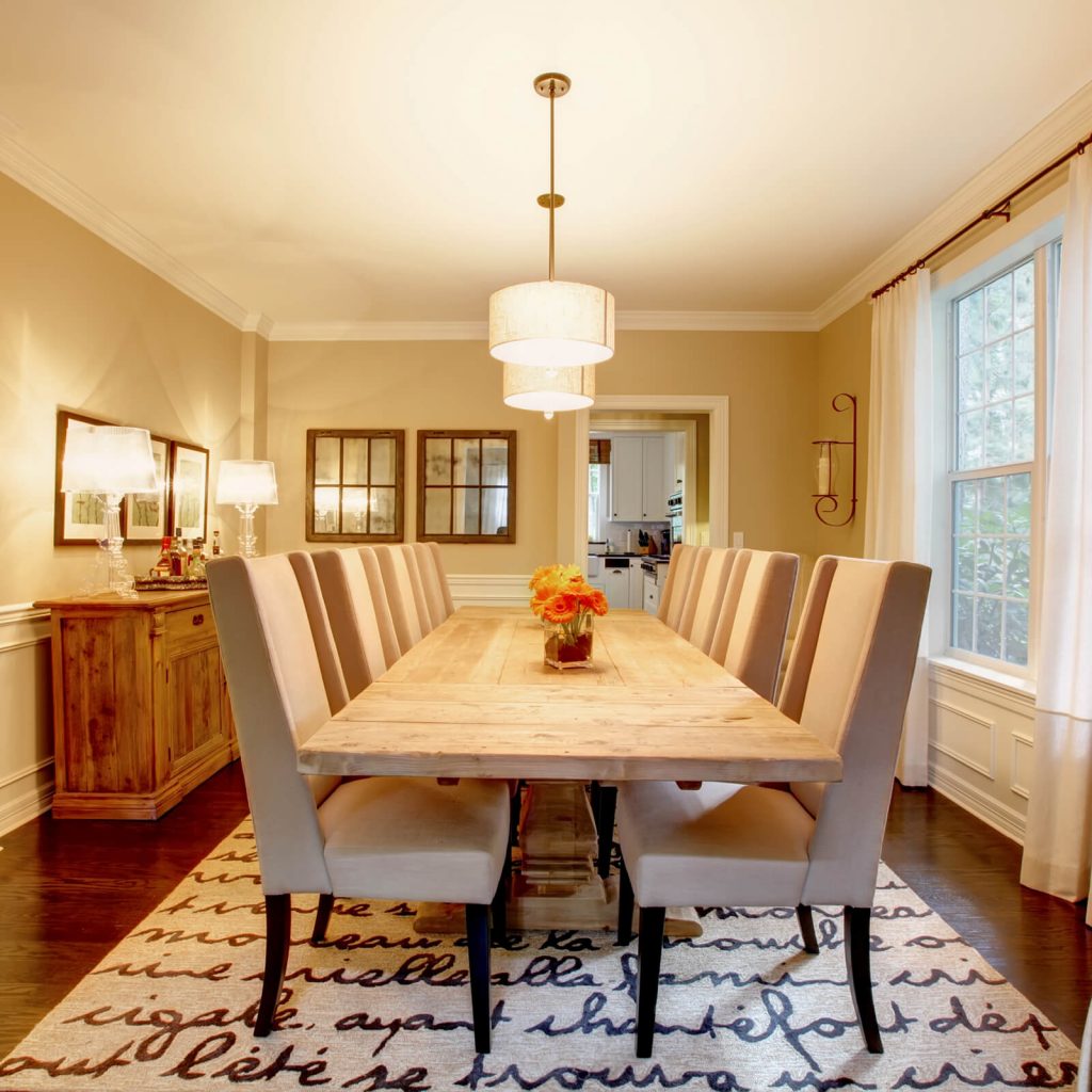 Choosing the Best Rug for Your Dining Room | Barrett Floors